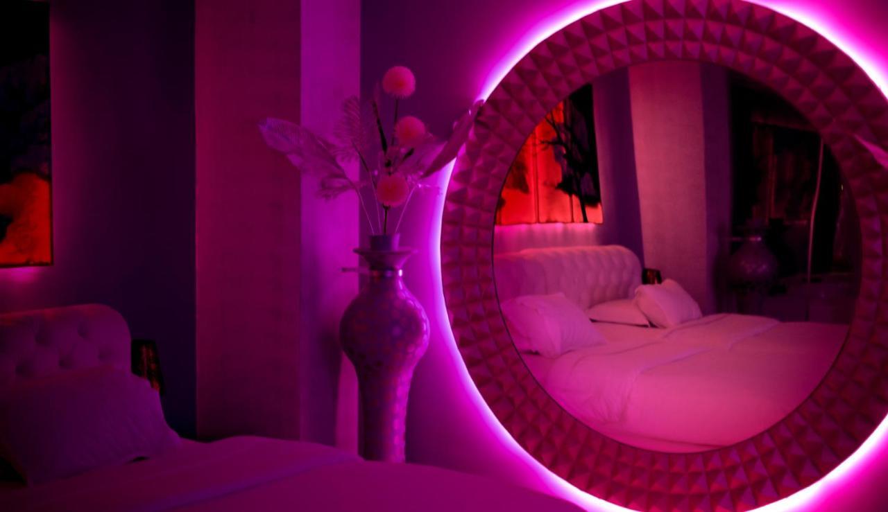 Hotel Rosa Blu Tirana Esterno foto