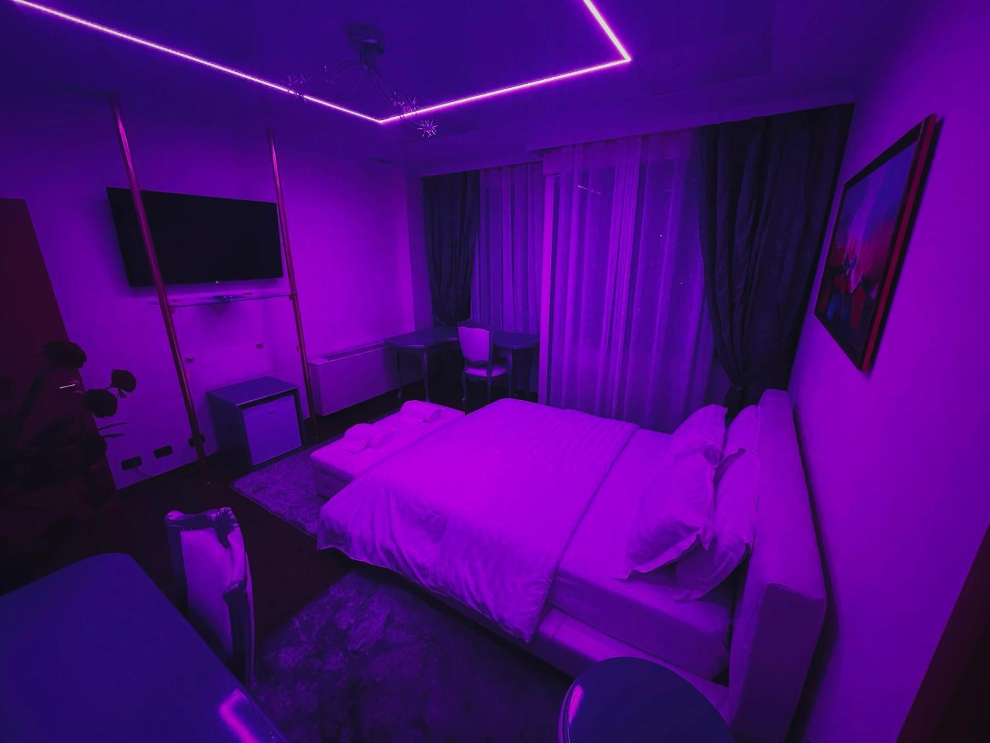 Hotel Rosa Blu Tirana Esterno foto
