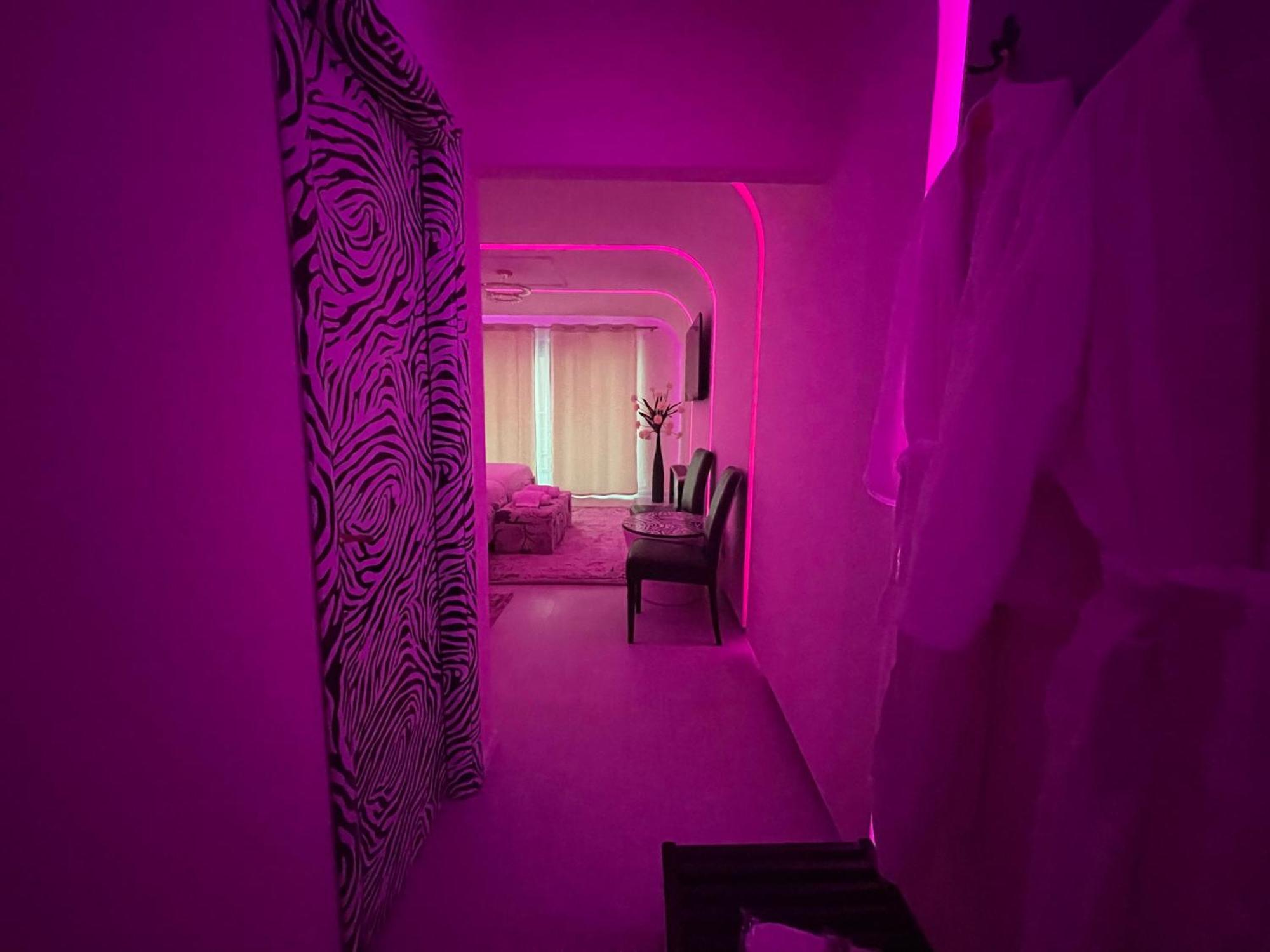 Hotel Rosa Blu Tirana Esterno foto
